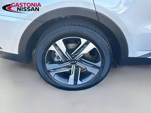 Used 2023 Kia Sorento EX AWD/4WD image 41