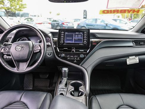 Used 2023 Toyota Camry SE w/ Cold Weather Package image 2