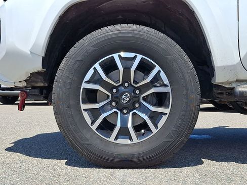 Certified 2023 Toyota Tacoma TRD Sport w/ TRD Premium Sport Package AWD/4WD image 10