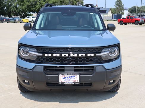Used 2025 Ford Bronco Sport Outer Banks w/ Outer Banks Tech Package+ AWD/4WD image 2