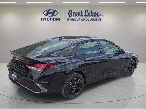New 2026 Hyundai Elantra Sport FWD image 5