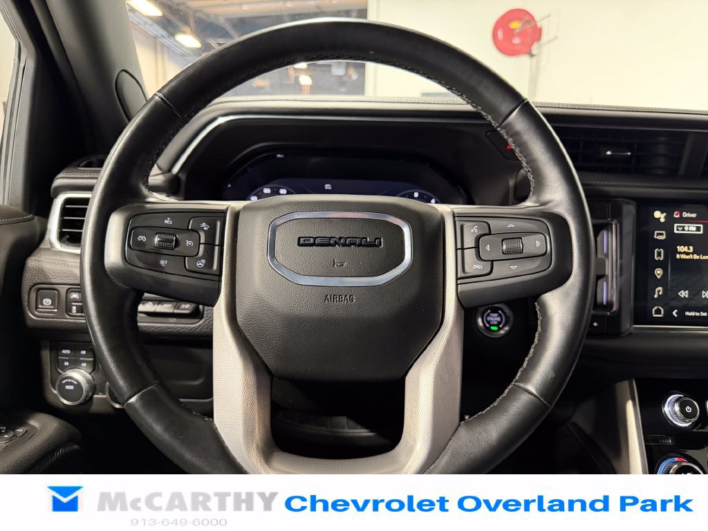 Used 2024 GMC Yukon Denali AWD/4WD image 12