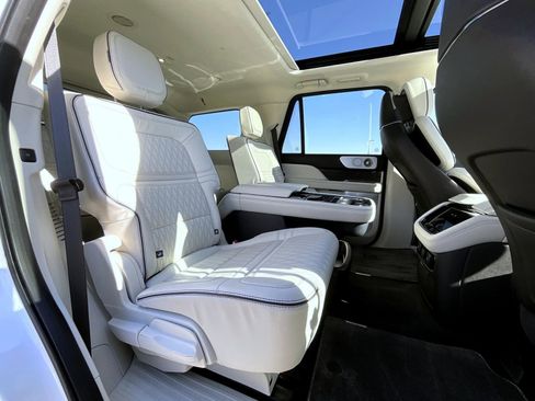 Certified 2023 Lincoln Navigator Black Label image 22