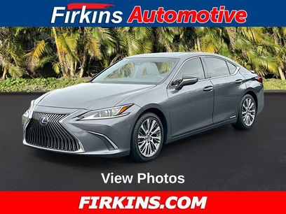 Used 2019 Lexus ES 300h w/ Premium Package