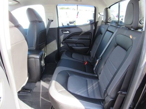 Used 2022 GMC Canyon AT4 image 29