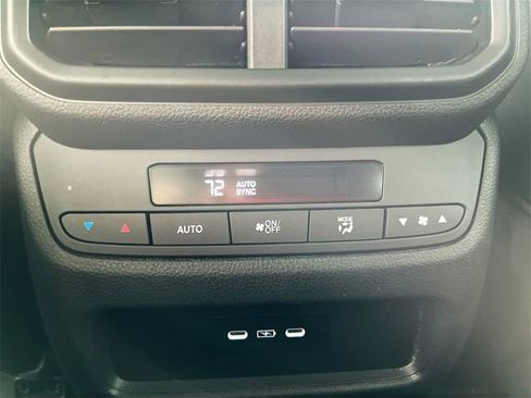 Used 2023 Honda Pilot EX-L image 24