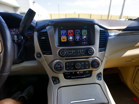 Used 2017 GMC Yukon XL Denali w/ Open Road Package image 8