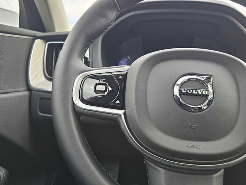 Certified 2025 Volvo XC60 B5 Plus image 33