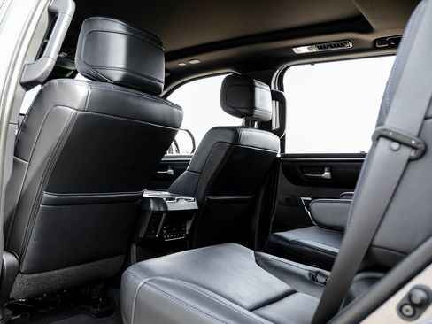 Used 2023 Toyota Sequoia Platinum image 42