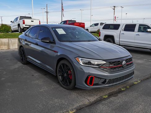 Used 2024 Volkswagen Jetta GLI 40th Anniversary Edition image 2