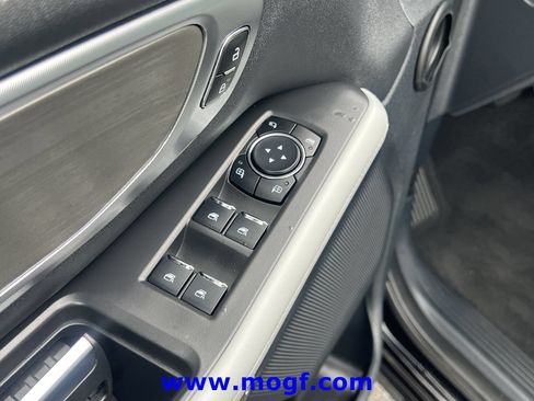 Certified 2025 Ford Expedition Platinum w/ Driver's Package AWD/4WD image 18