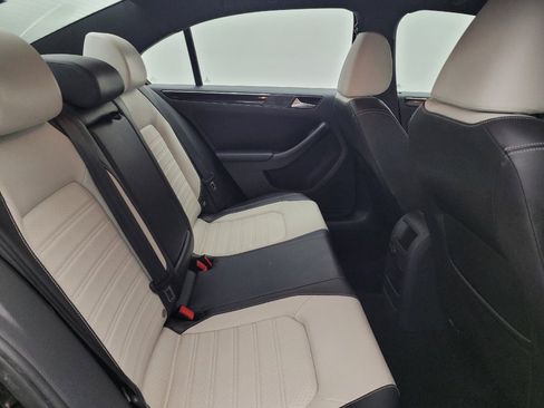 Used 2015 Volkswagen Jetta Sport FWD image 19