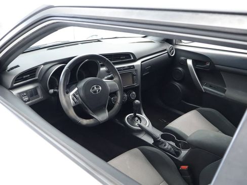Used 2014 Scion tC FWD image 21