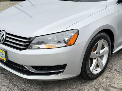 Used 2013 Volkswagen Passat 2.5 SE FWD image 9