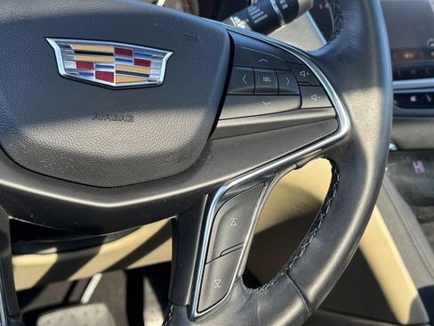 Used 2019 Cadillac XT5 Luxury image 18