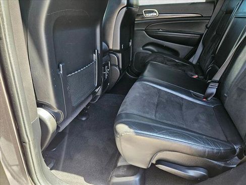 Used 2020 Jeep Grand Cherokee Laredo w/ Quick Order Package 2BN North AWD/4WD image 17