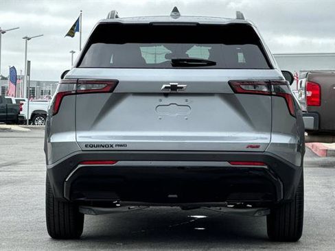 New 2026 Chevrolet Equinox RS image 5