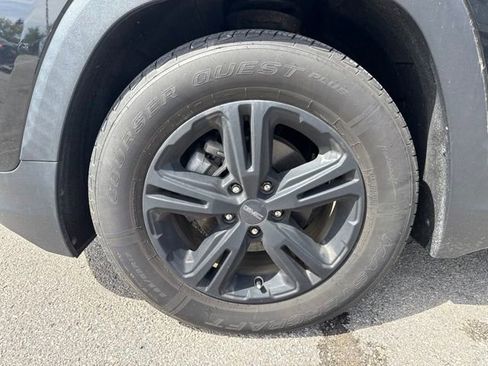 Used 2018 GMC Terrain SLE FWD image 9