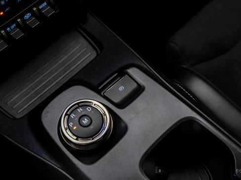 Used 2021 Ford Mustang Shelby GT500 w/ Carbon Fiber Track Pack image 63