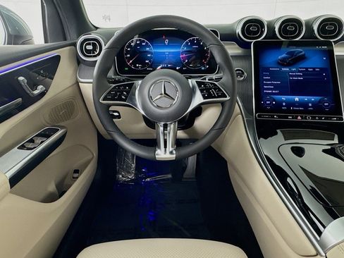 New 2026 Mercedes-Benz GLC 300 image 4