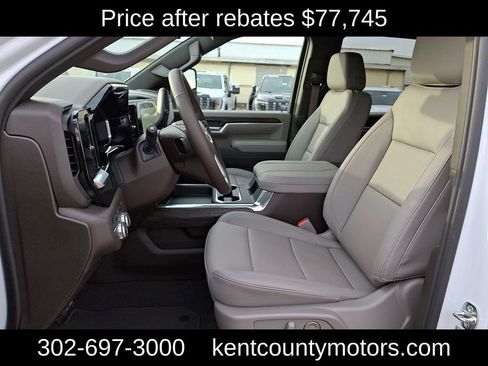 New 2026 GMC Sierra 2500 SLT w/ SLT Premium Package AWD/4WD image 12
