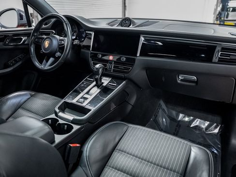 Used 2023 Porsche Macan T image 57