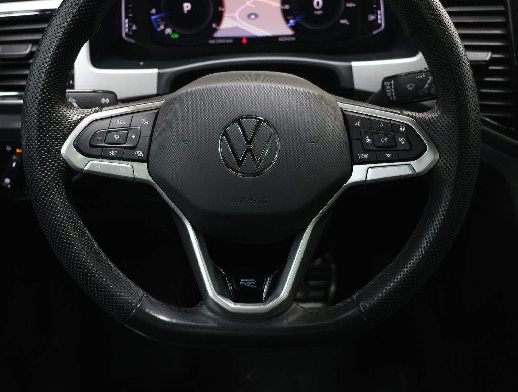 Used 2023 Volkswagen Atlas Cross Sport SEL Premium R-Line AWD/4WD image 17