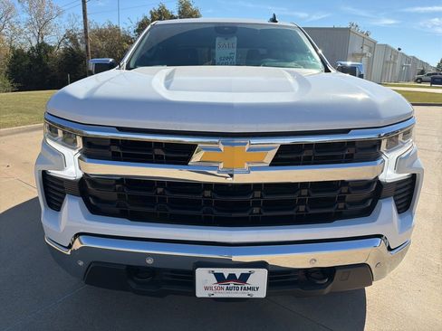 Used 2025 Chevrolet Silverado 1500 LT w/ Safety Package image 10