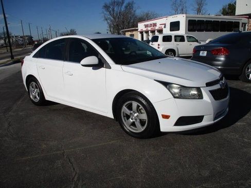 Used 2014 Chevrolet Cruze LT image 3