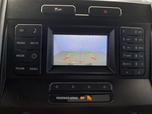 Used 2016 Ford F150 XLT w/ Trailer Tow Package image 17