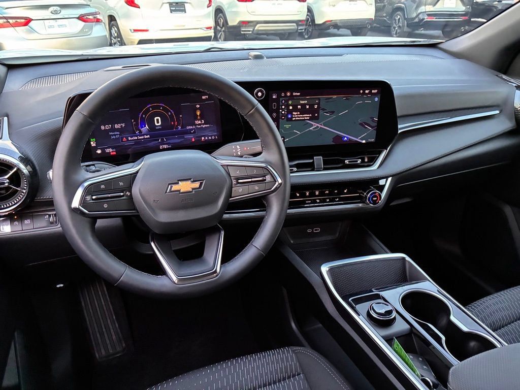 Used 2026 Chevrolet Equinox LT FWD image 30