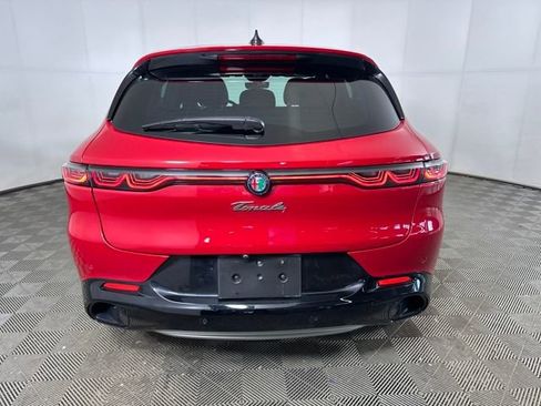 Used 2024 Alfa Romeo Tonale Ti w/ Premium Interior Package AWD/4WD image 4