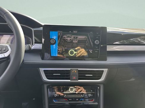 New 2026 Volkswagen Taos SEL image 19