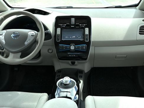 Used 2013 Nissan Leaf SV w/ LED & Quick Charge Pkg image 11