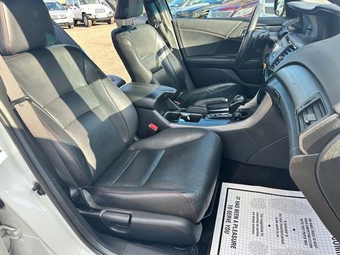Used 2017 Honda Accord Sport Special Edition image 25