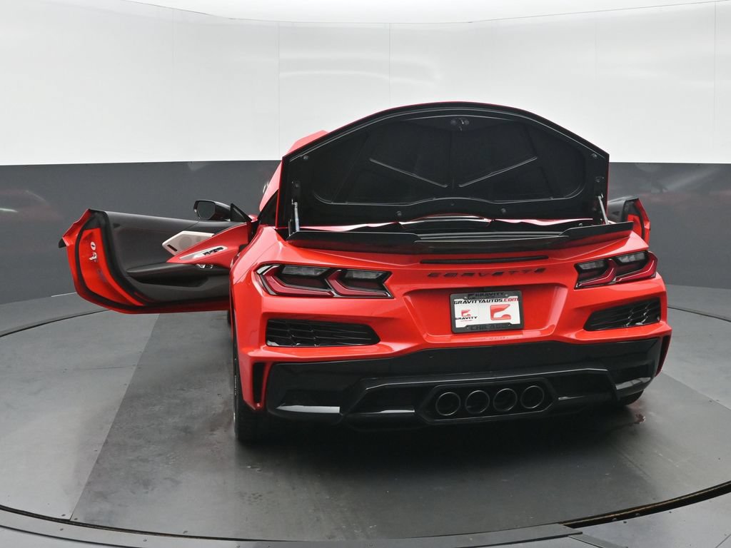 Used 2025 Chevrolet Corvette Z06 RWD image 40