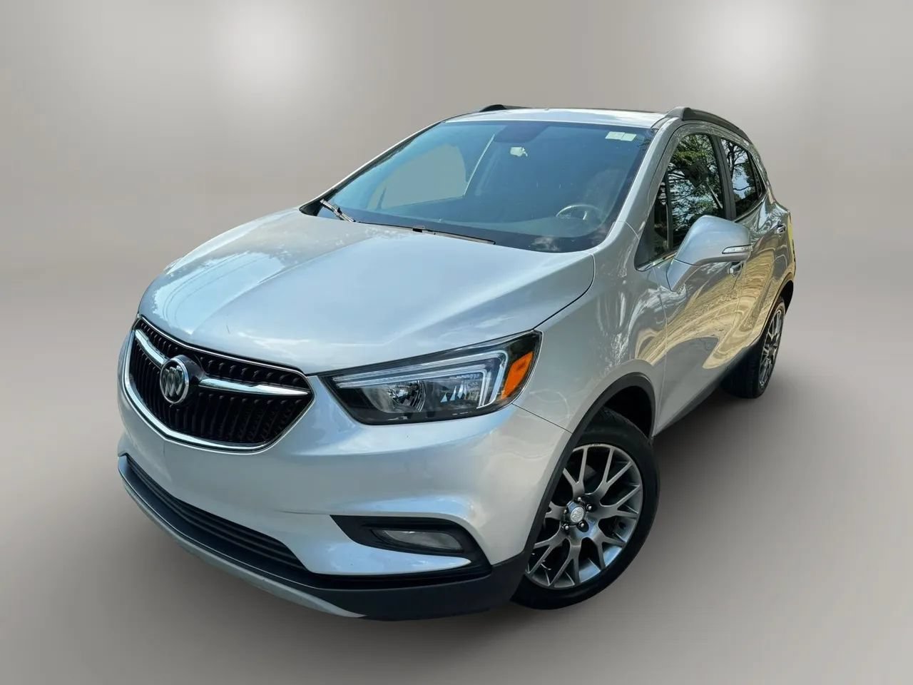 Used 2019 Buick Encore Sport Touring FWD image 1