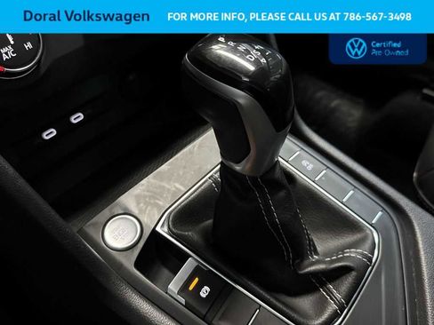 Certified 2022 Volkswagen Taos SE FWD image 21
