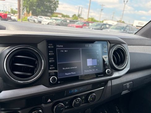 Used 2023 Toyota Tacoma TRD Off-Road AWD/4WD image 16