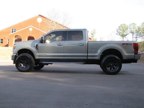 Used 2020 Ford F250 Lariat w/ Lariat Ultimate Package image 5