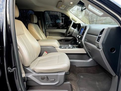 Used 2020 Ford Expedition XLT w/ Equipment Group 202A image 25