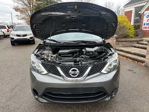 Used 2017 Nissan Rogue Sport S image 12