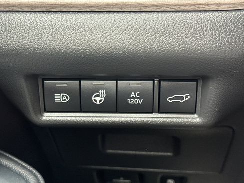Used 2025 Toyota Grand Highlander AWD Hybrid image 33