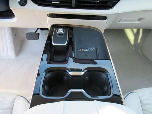 New 2026 Buick Enclave Avenir w/ Super Cruise Package image 21