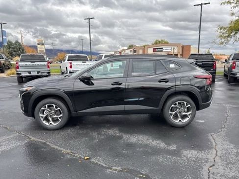 New 2026 Chevrolet Trax LT w/ Driver Confidence Package image 4