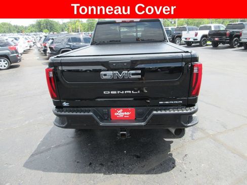 Used 2024 GMC Sierra 2500 Denali Ultimate AWD/4WD image 7