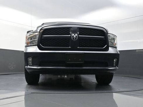 Used 2019 RAM 1500 Express AWD/4WD image 32