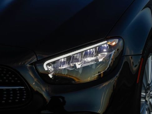 Used 2023 Mercedes-Benz E 350 Sedan image 5