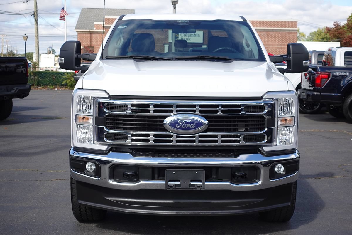 Used 2024 Ford F350 XLT w/ FX4 Off-Road Package AWD/4WD image 5