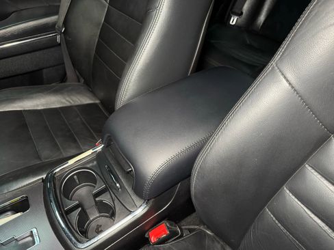 Used 2014 Dodge Charger R/T w/ Blacktop Package image 35